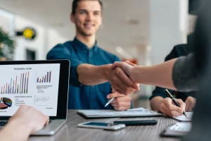 Vil du kunne kjøpe Høydejusterbare Skrivebord i 2023? 